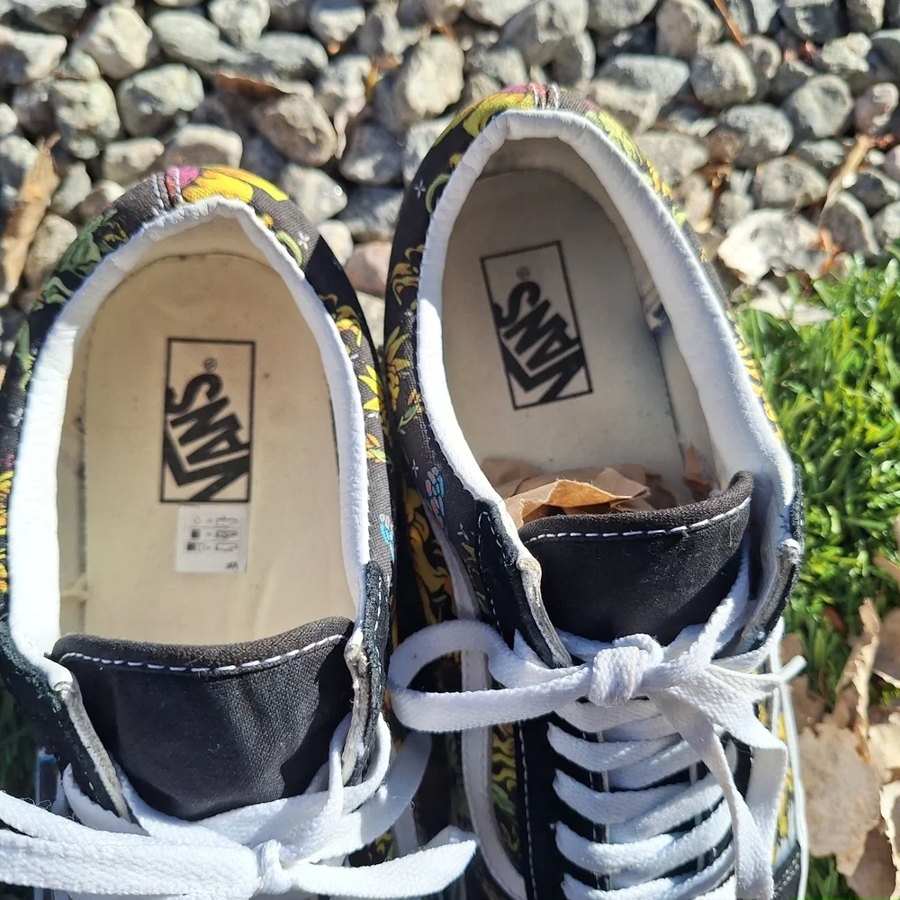 Vans Old Skool Beauty Skull/Fruit Skull Low Top Sneakers - Black/Multicolor 12